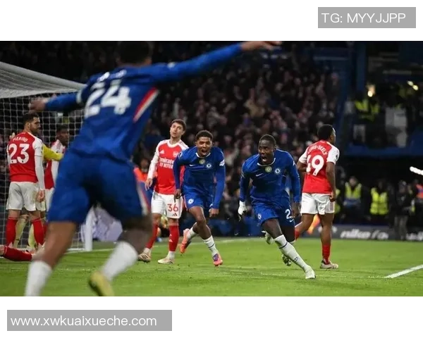 阿森纳与莱比锡友谊赛平局红牌事件引发全场热议与讨论