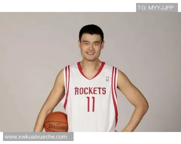 姚明在NBA的传奇生涯与影响力分析及其对中国篮球的贡献