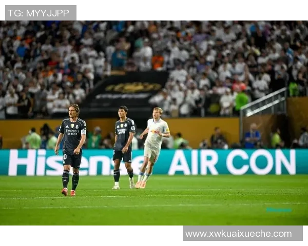 世界杯精彩对决皇马逆转国米4-3战术解析与精彩瞬间回顾 世界杯精彩对决皇马逆转国米4-3战术解析与精彩瞬间回顾