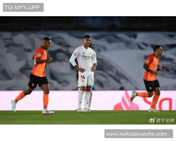 国王杯激战:AC米兰险胜波尔图红牌事件引发全场热议与战术分析 国王杯激战:AC米兰险胜波尔图红牌事件引发全场热议与战术分析