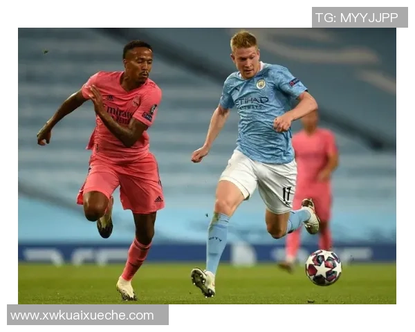 意甲激战：里昂与曼城战平补时进球引发全场狂欢解析